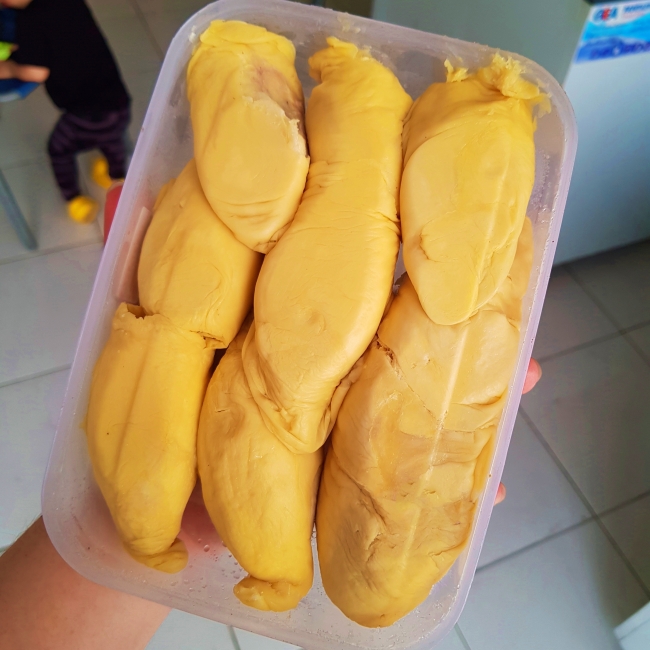 Durian Kupas Medan Asun