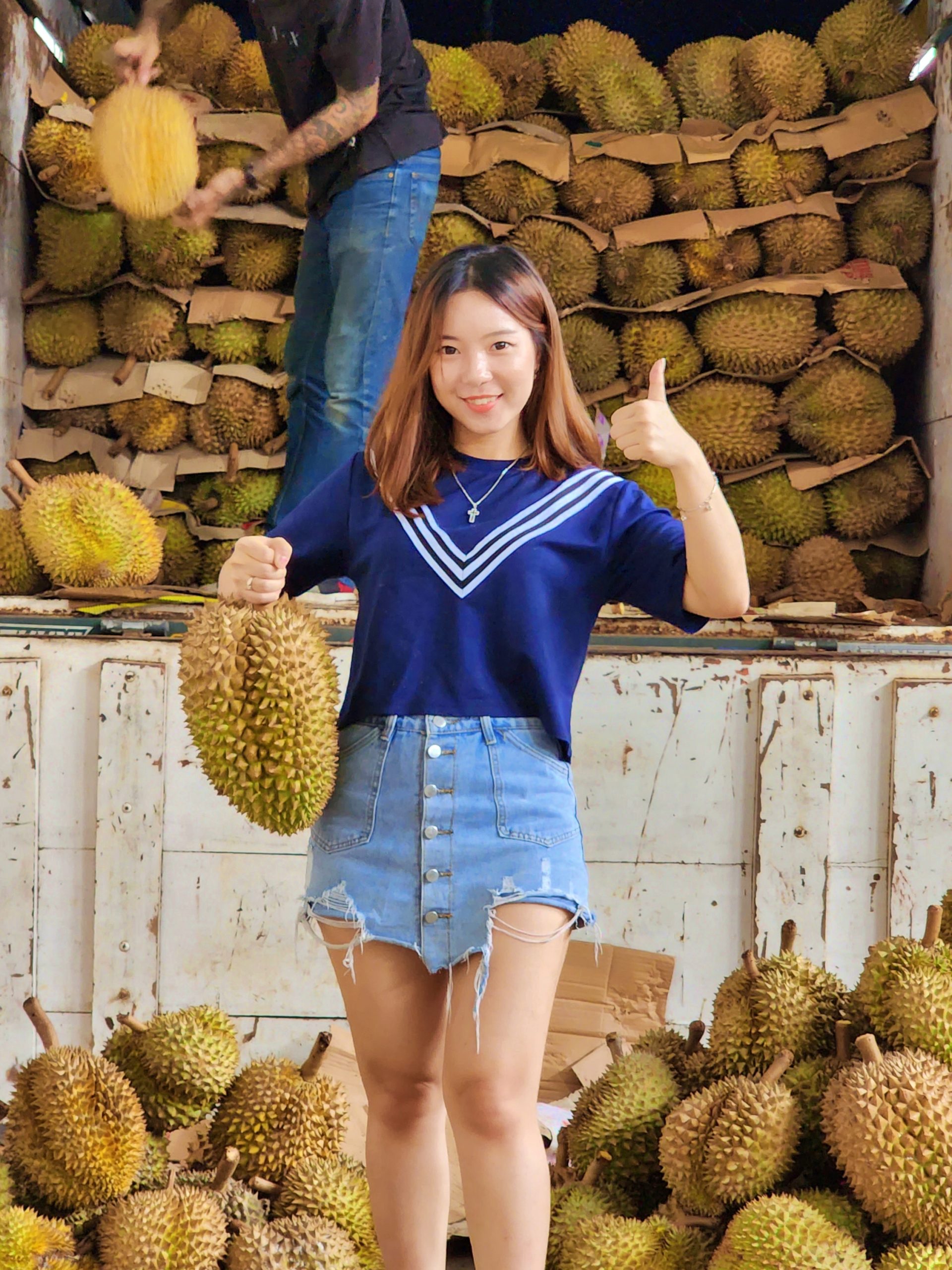 Durian Monthong Palu parigi Loading